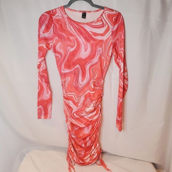 SHEIN Dresses & Skirts - SHEIN Printed Multicolor Pink Body Con Dress XS